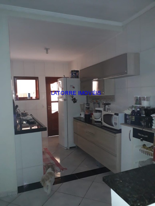 Casa, 2 quartos, 170 m² - Foto 1