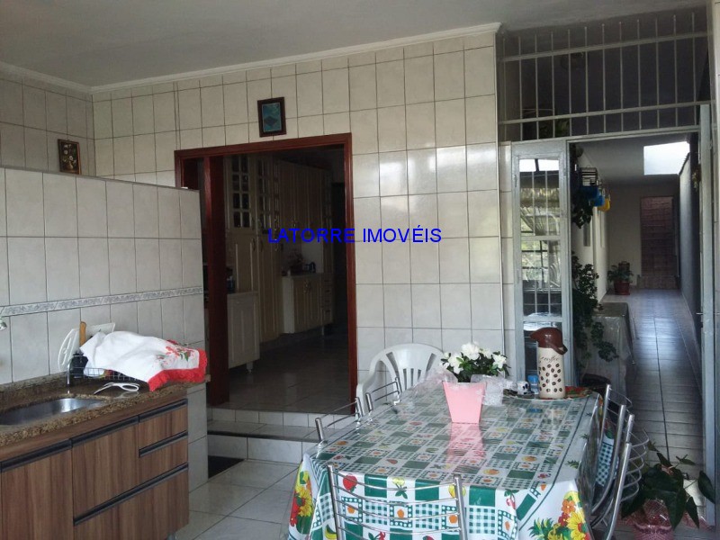 Sobrado à venda com 2 quartos, 140m² - Foto 11