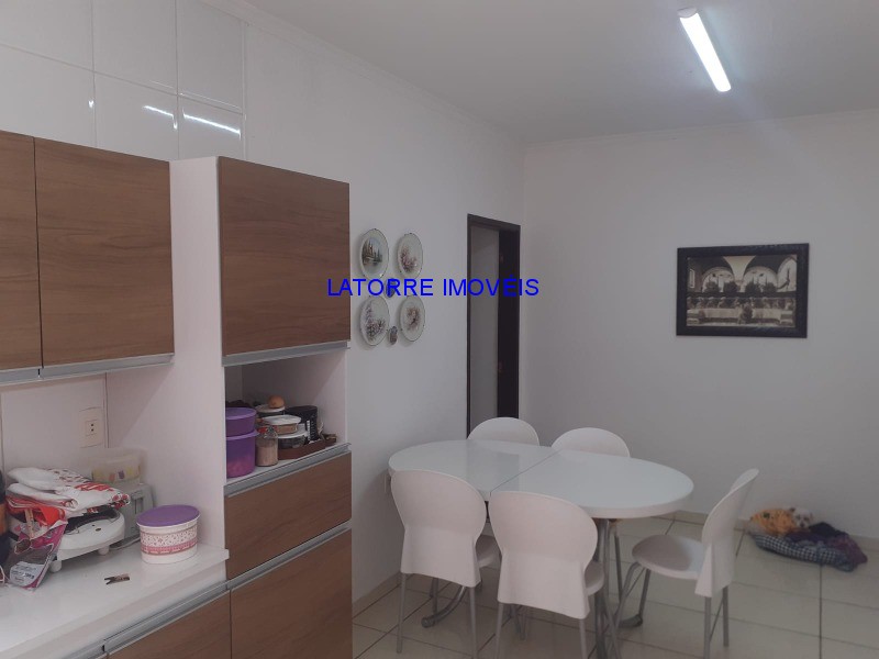 Casa à venda com 3 quartos, 174m² - Foto 10