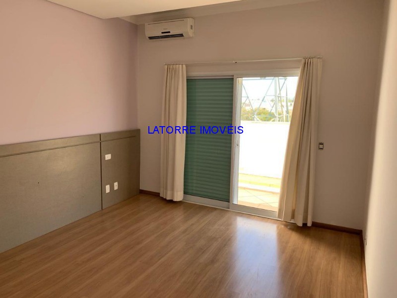 Casa à venda com 2 quartos, 318m² - Foto 21