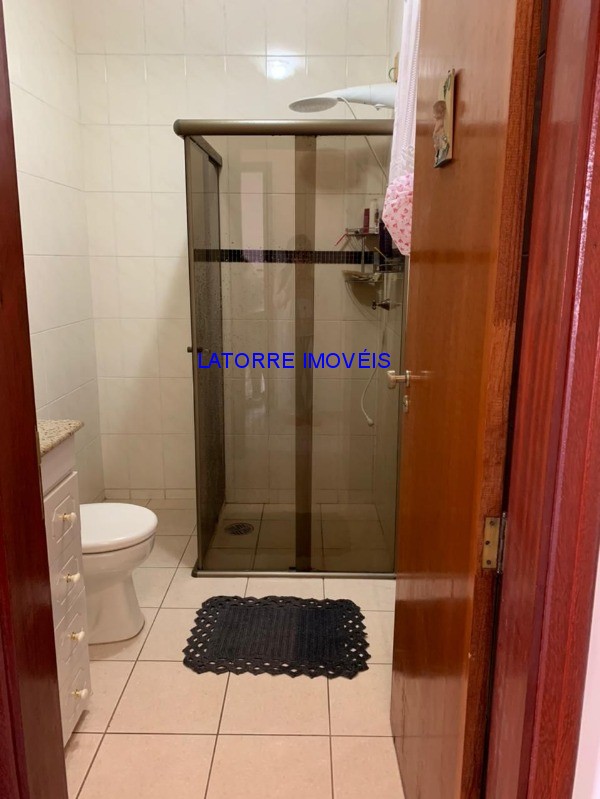 Sobrado à venda com 3 quartos, 250m² - Foto 11