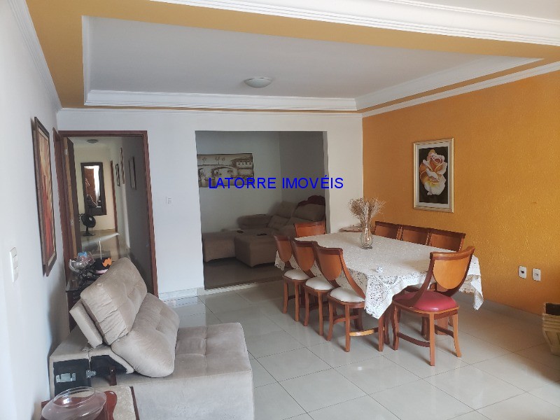 Casa à venda com 3 quartos, 250m² - Foto 19