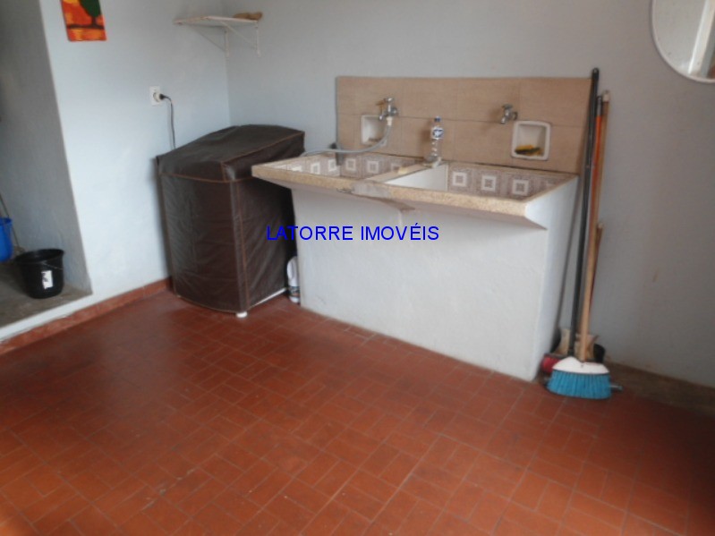 Casa à venda com 2 quartos, 150m² - Foto 21