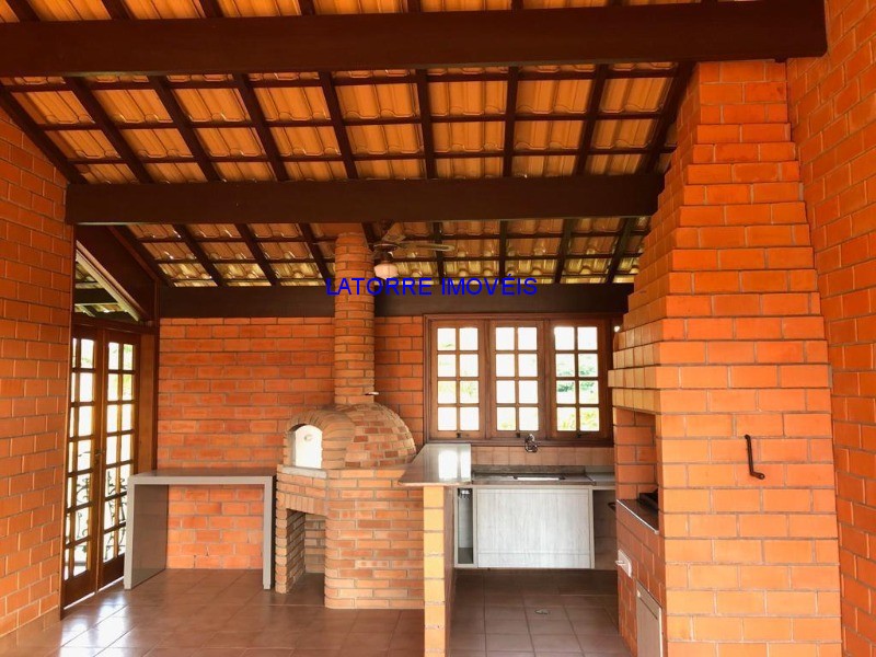 Casa de Condomínio à venda e aluguel com 3 quartos, 1000m² - Foto 6