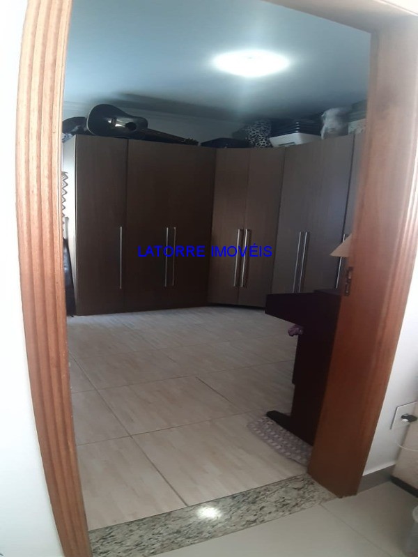 Casa à venda com 3 quartos, 150m² - Foto 5