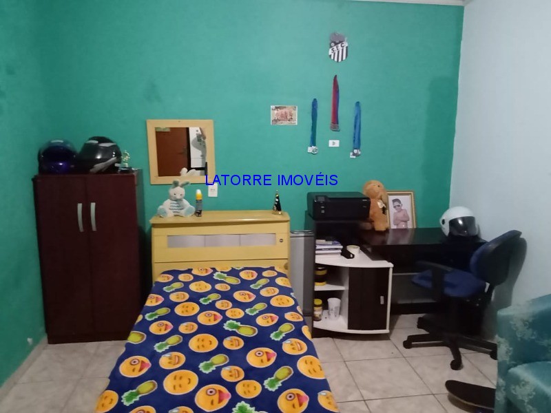 Casa à venda com 2 quartos, 300m² - Foto 4