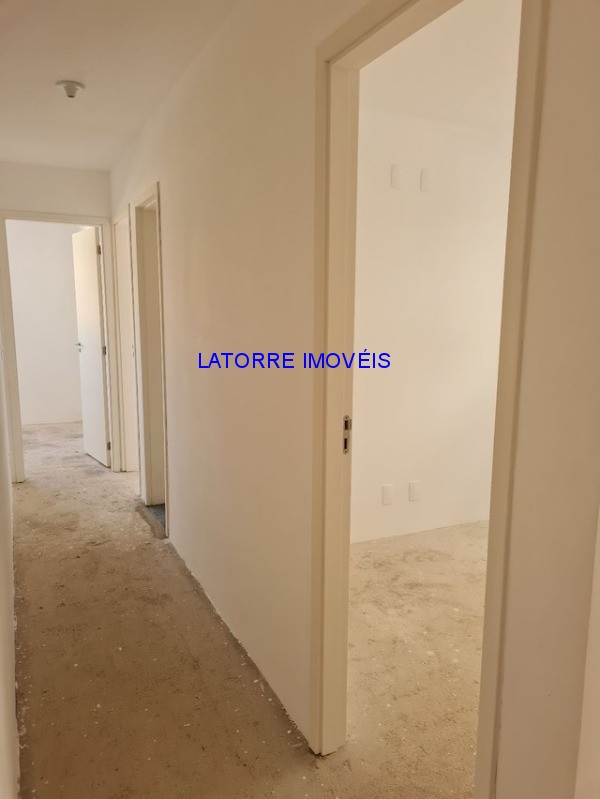 Apartamento à venda com 3 quartos, 68m² - Foto 19