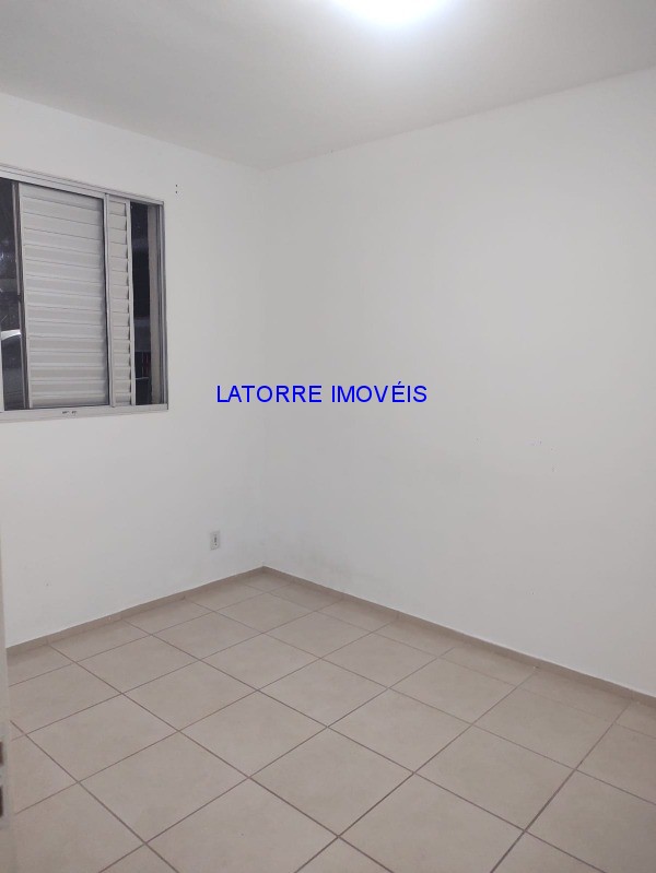 Apartamento à venda com 2 quartos, 50m² - Foto 4