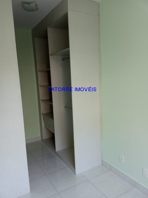 Apartamento à venda com 2 quartos, 64m² - Foto 5