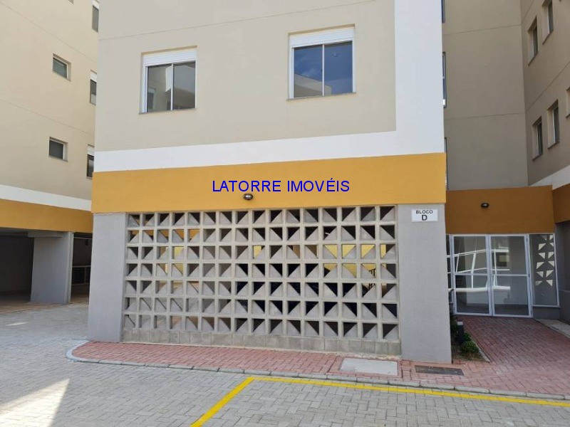 Apartamento à venda com 3 quartos, 68m² - Foto 2