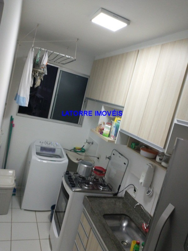 Apartamento à venda com 2 quartos, 50m² - Foto 3