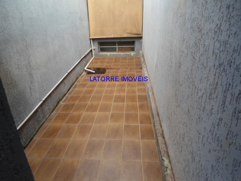 Casa à venda com 4 quartos, 300m² - Foto 17