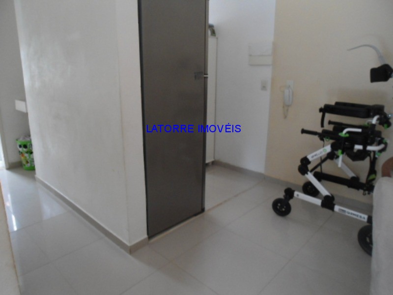 Apartamento à venda com 2 quartos, 56m² - Foto 5