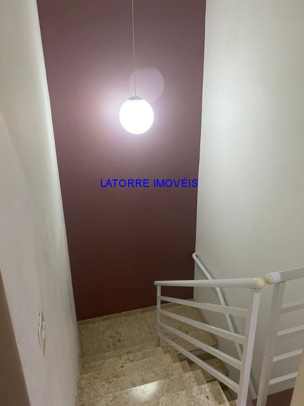 Sobrado à venda com 2 quartos, 130m² - Foto 8