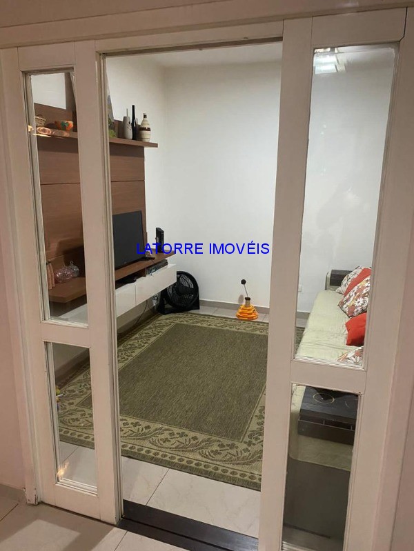 Sobrado à venda com 2 quartos, 130m² - Foto 1