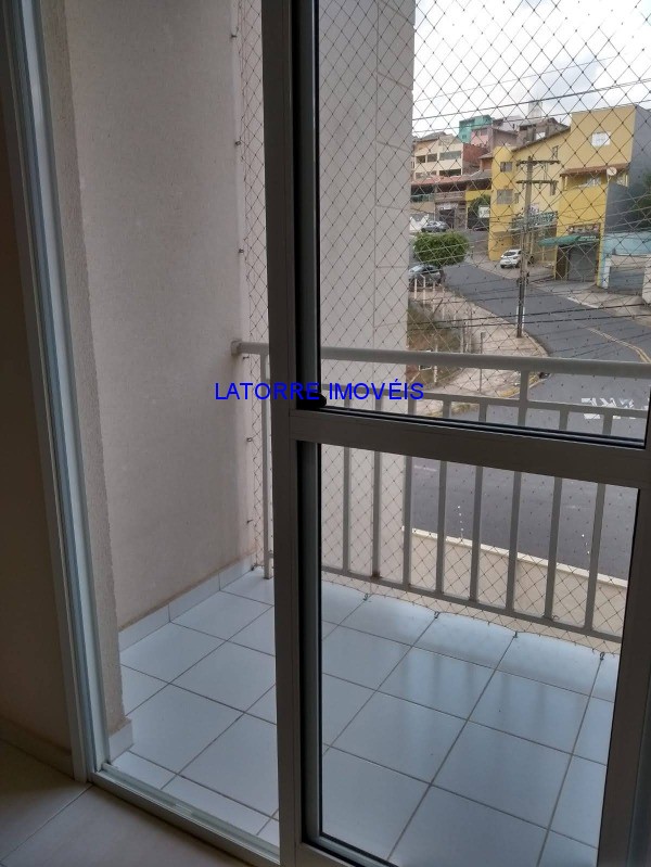 Apartamento à venda com 2 quartos, 53m² - Foto 18