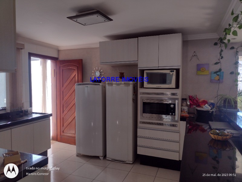 Sobrado à venda com 3 quartos, 300m² - Foto 51