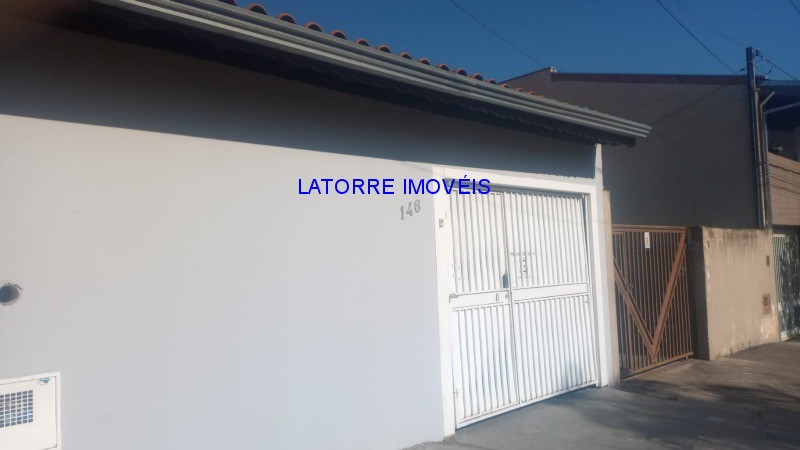 Casa à venda com 3 quartos, 110m² - Foto 1
