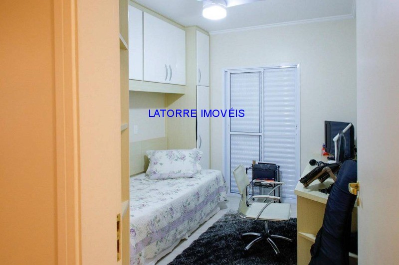 Sobrado à venda com 4 quartos, 300m² - Foto 9