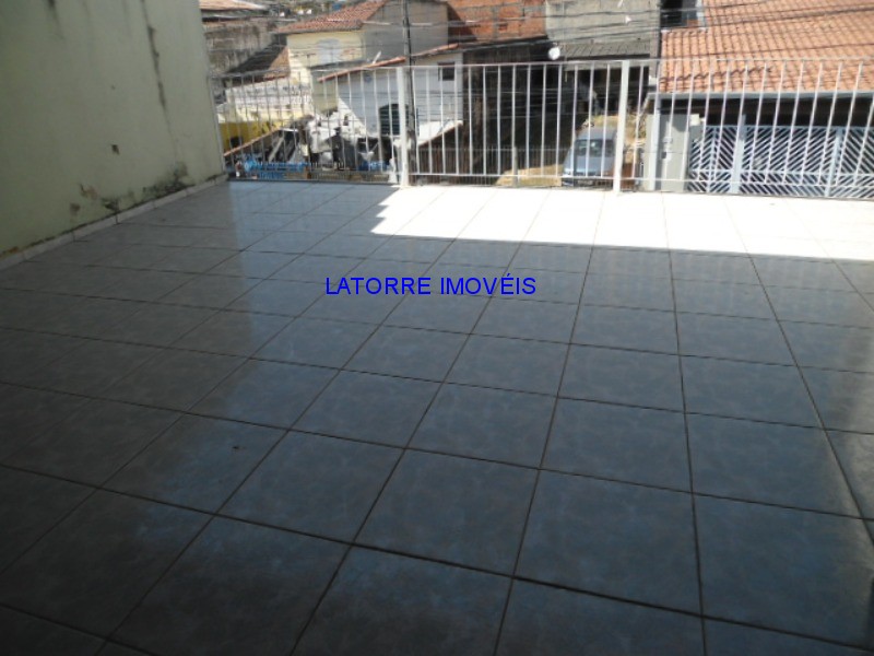 Sobrado à venda com 2 quartos, 200m² - Foto 11