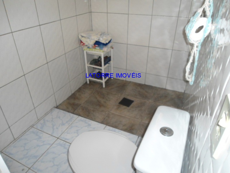 Sobrado à venda com 2 quartos, 200m² - Foto 14