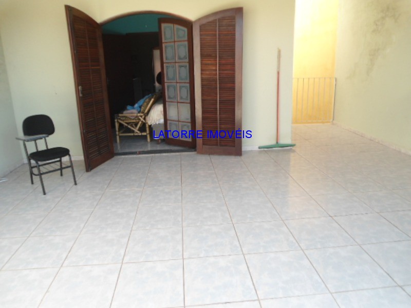 Sobrado à venda com 2 quartos, 200m² - Foto 10