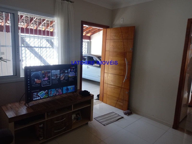 Casa à venda com 3 quartos, 115m² - Foto 8