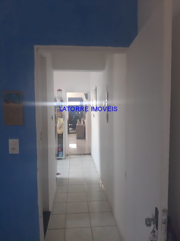 Casa à venda com 2 quartos, 170m² - Foto 15