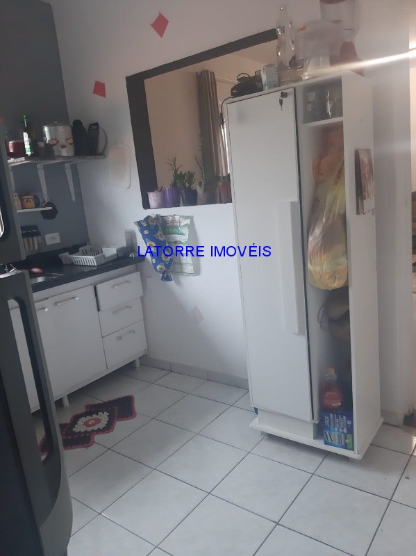 Casa à venda com 2 quartos, 170m² - Foto 14