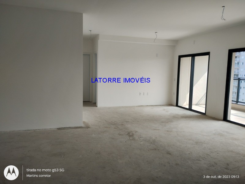 Apartamento à venda com 3 quartos, 141m² - Foto 4