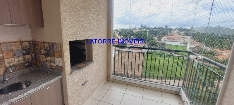 Apartamento à venda com 2 quartos, 66m² - Foto 2