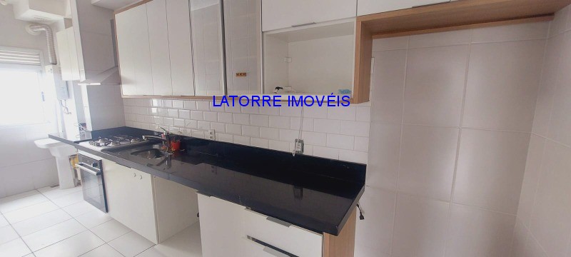 Apartamento à venda com 2 quartos, 66m² - Foto 5