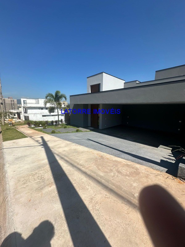 Sobrado à venda com 3 quartos, 656m² - Foto 4