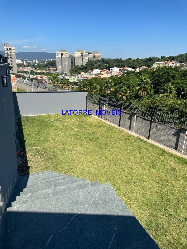 Sobrado à venda com 3 quartos, 656m² - Foto 22