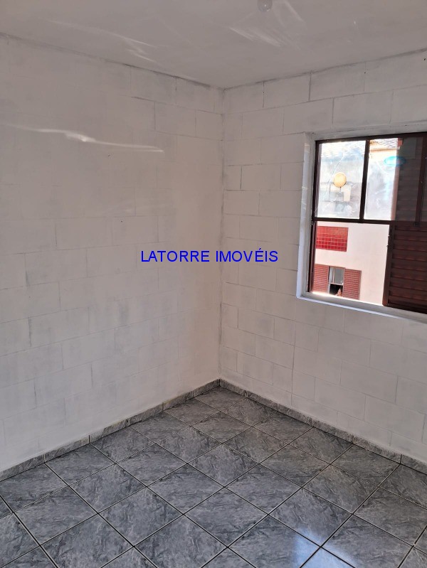 Apartamento à venda com 2 quartos, 48m² - Foto 9