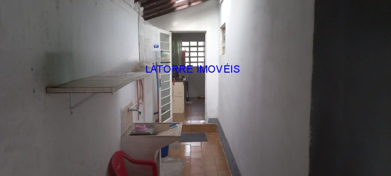 Casa à venda com 3 quartos, 230m² - Foto 5