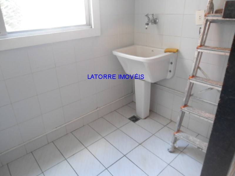 Apartamento à venda com 2 quartos, 65m² - Foto 14