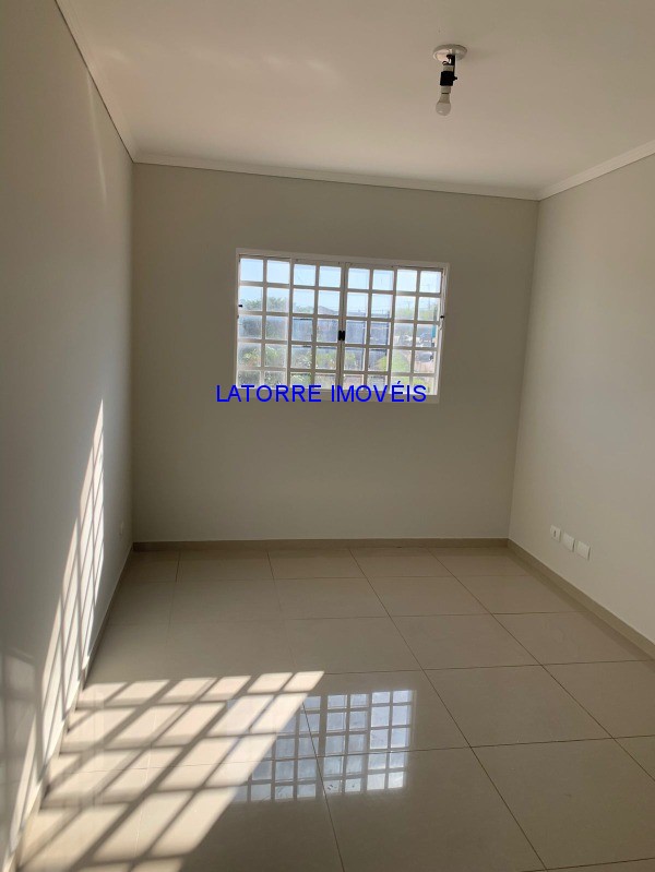 Apartamento para alugar com 3 quartos, 100m² - Foto 2