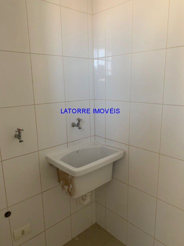 Apartamento para alugar com 3 quartos, 100m² - Foto 11