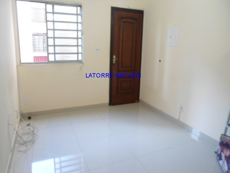 Apartamento à venda com 2 quartos, 58m² - Foto 5