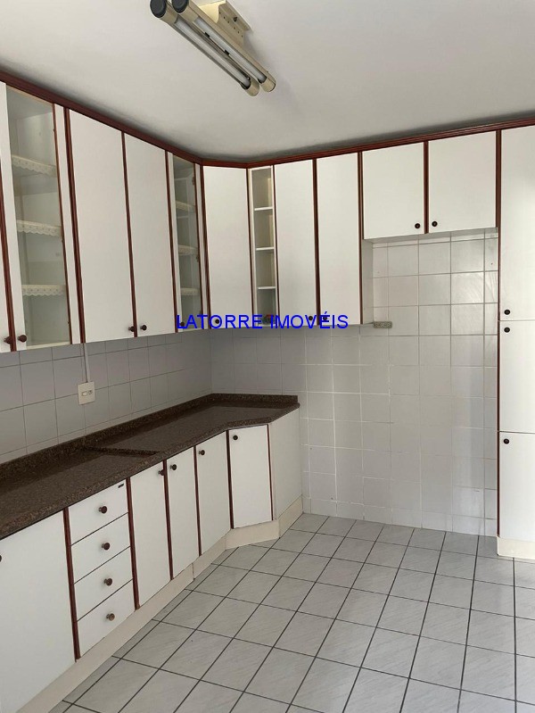 Apartamento para alugar com 2 quartos, 65m² - Foto 5