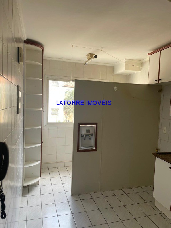 Apartamento para alugar com 2 quartos, 65m² - Foto 6