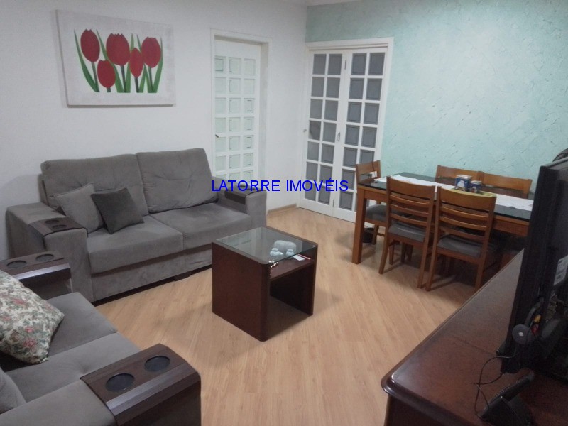 Apartamento à venda com 2 quartos, 62m² - Foto 1