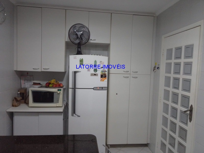 Apartamento à venda com 2 quartos, 62m² - Foto 10