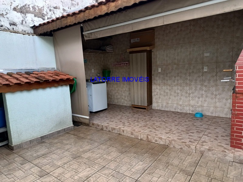Casa à venda com 1 quarto, 125m² - Foto 26
