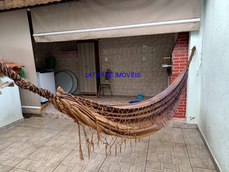 Casa à venda com 1 quarto, 125m² - Foto 15