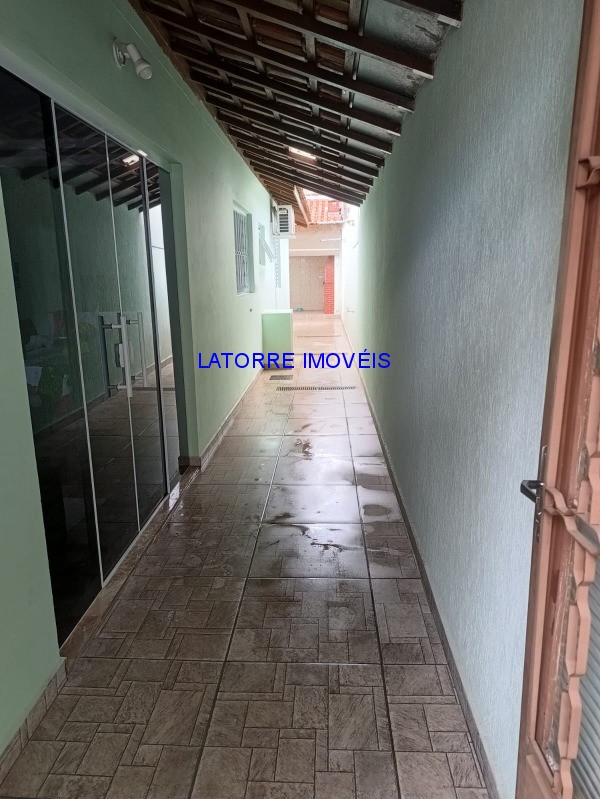 Casa à venda com 1 quarto, 125m² - Foto 13