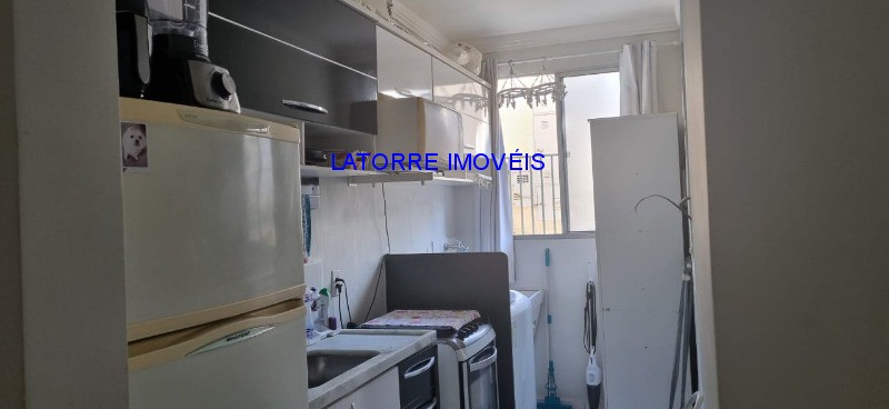 Apartamento à venda com 2 quartos, 49m² - Foto 31