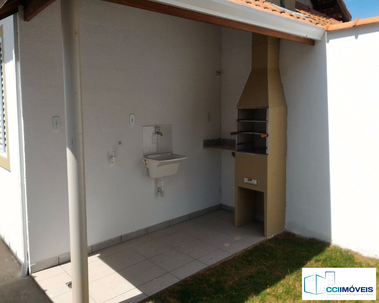 Casa à venda com 2 quartos, 69m² - Foto 8