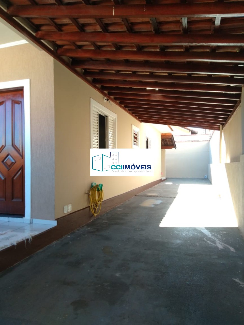 Casa à venda com 3 quartos, 240m² - Foto 5